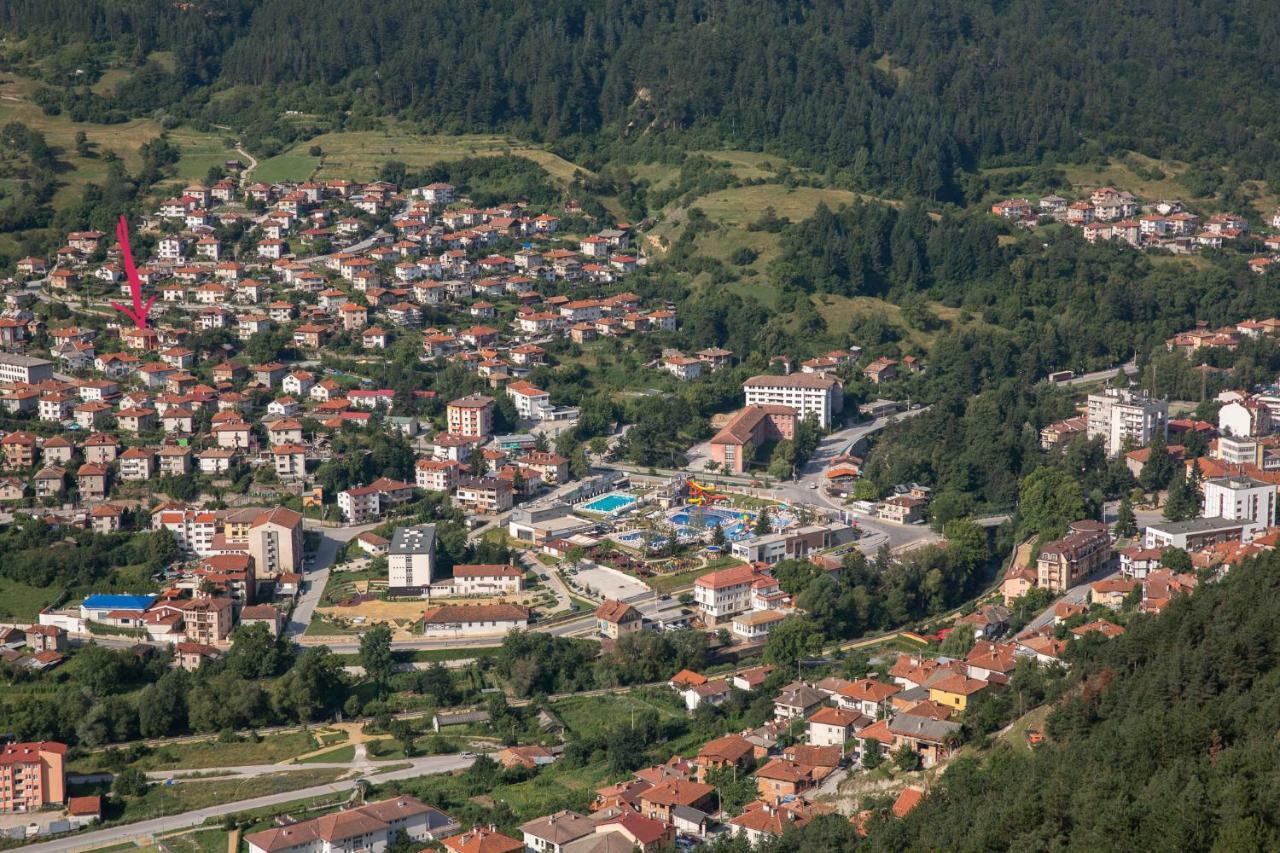 Апартаменти За Гости Бошнакови Devin Exterior photo